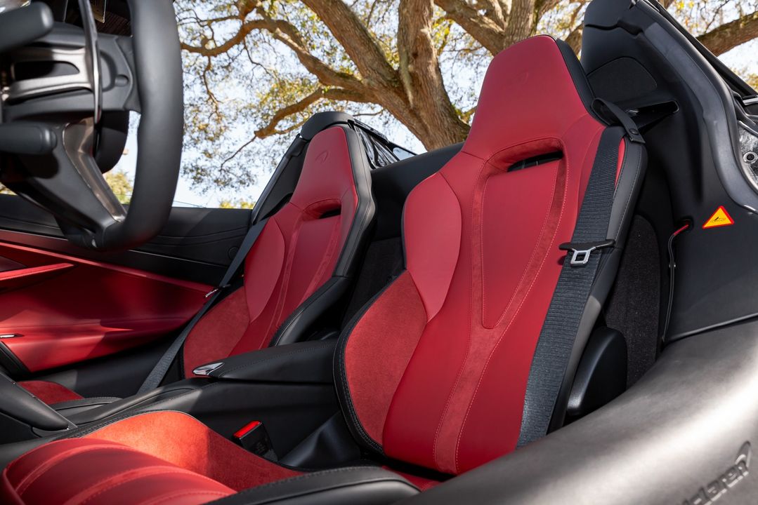 2024 McLaren 750S Spider