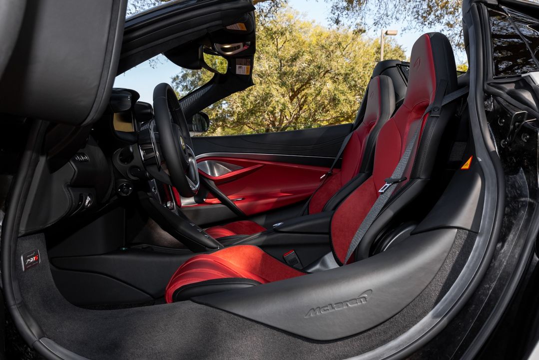 2024 McLaren 750S Spider