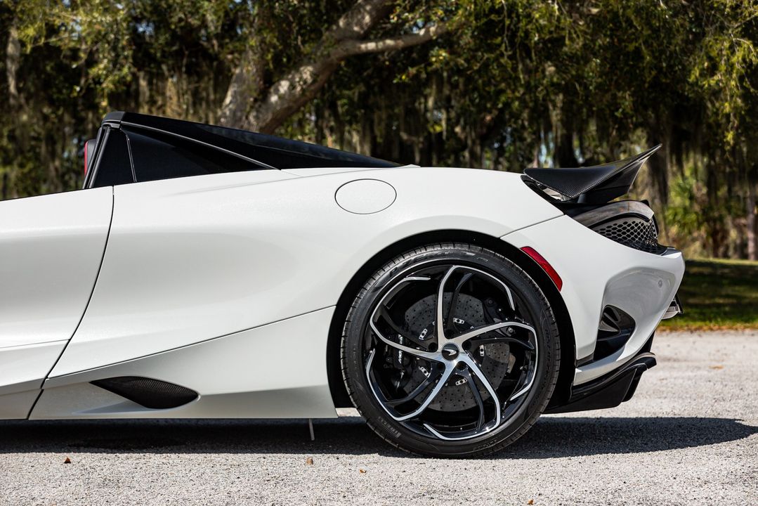 2024 McLaren 750S Spider