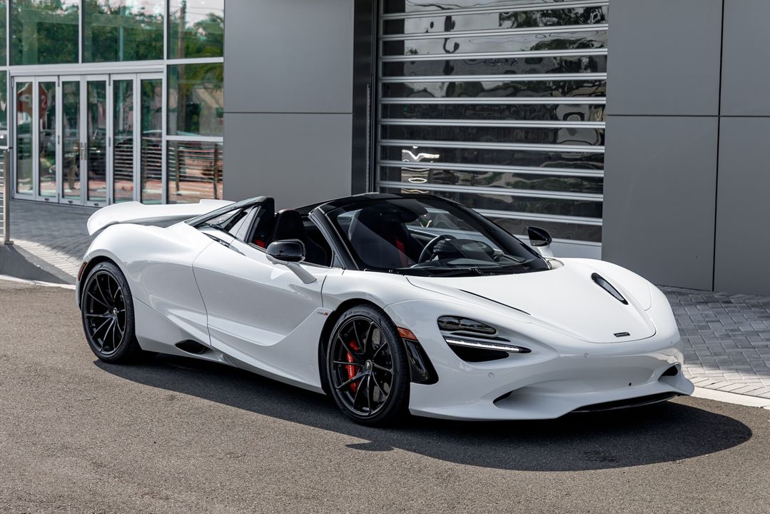 2024 McLaren 750S Spider