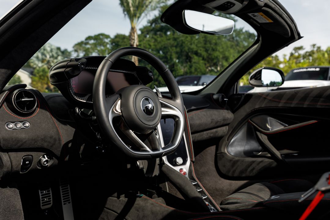 2024 McLaren 750S Spider