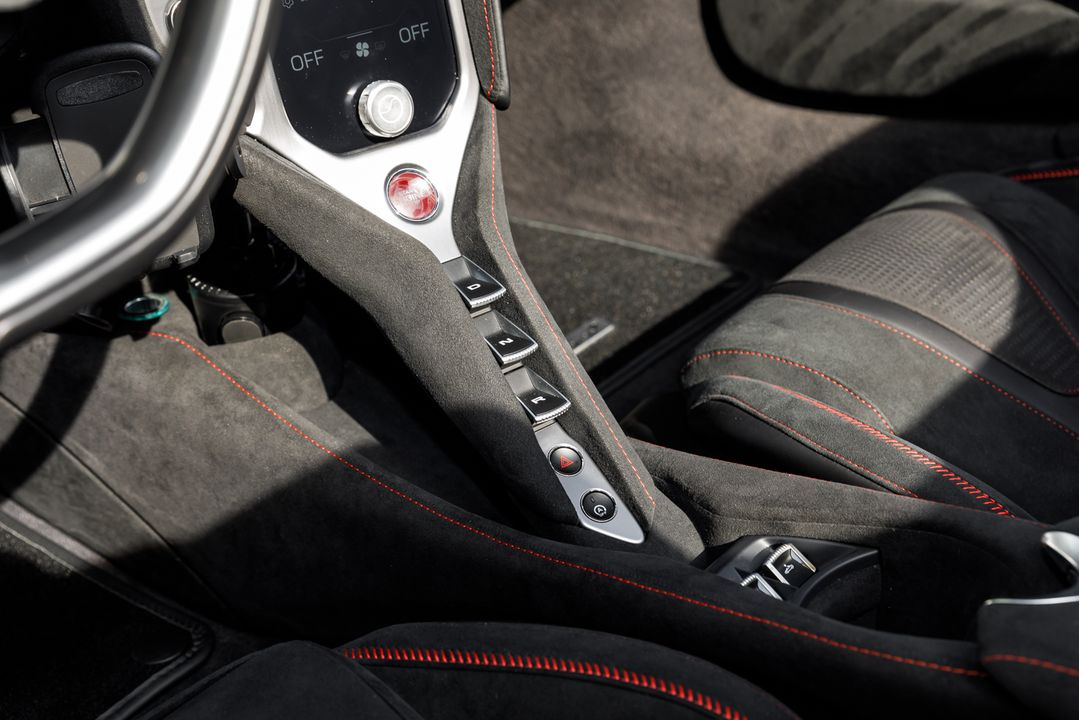 2024 McLaren 750S Spider