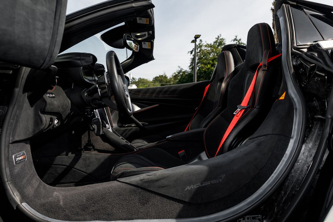 2024 McLaren 750S Spider