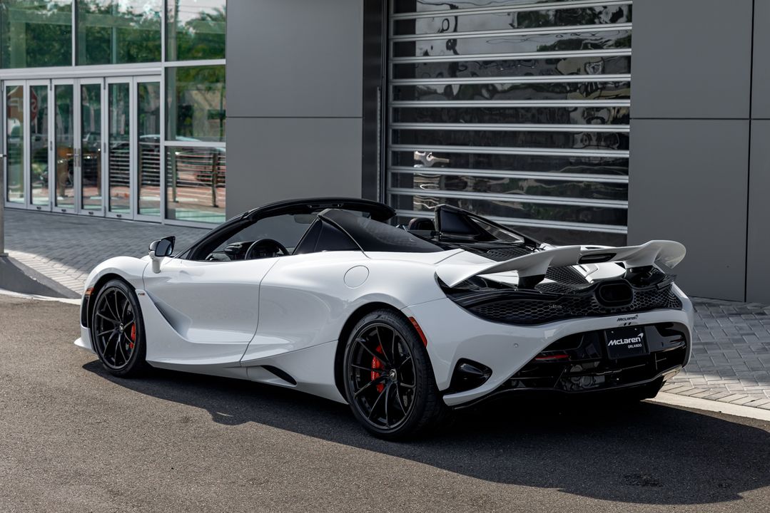 2024 McLaren 750S Spider