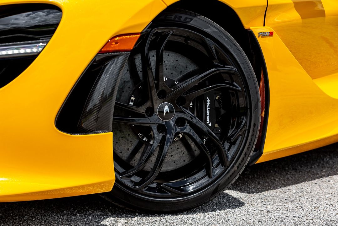 2024 McLaren 750S Spider