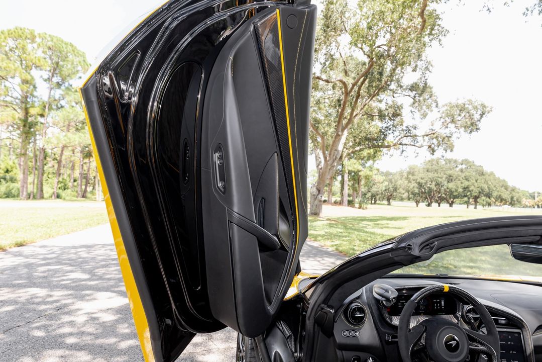 2024 McLaren 750S Spider