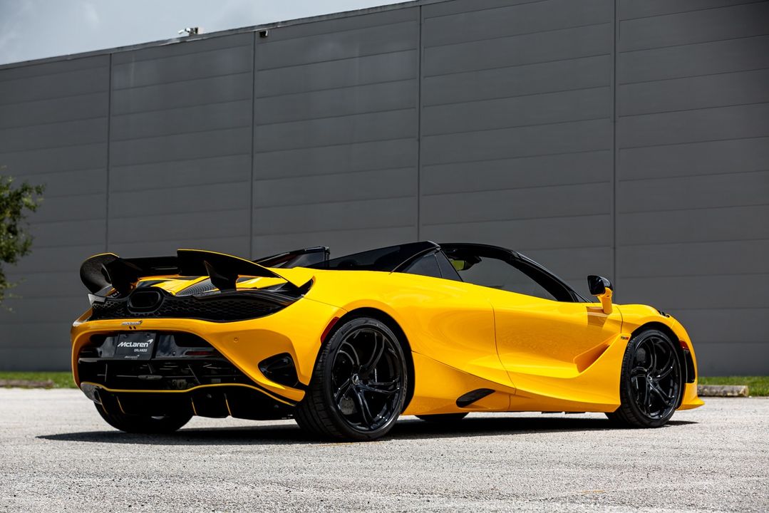 2024 McLaren 750S Spider