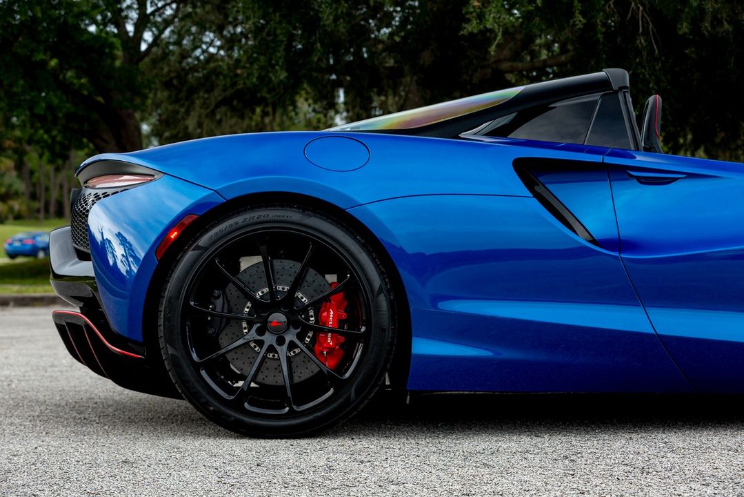 2025 McLaren Artura Spider