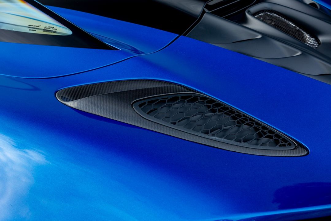 2025 McLaren Artura Spider