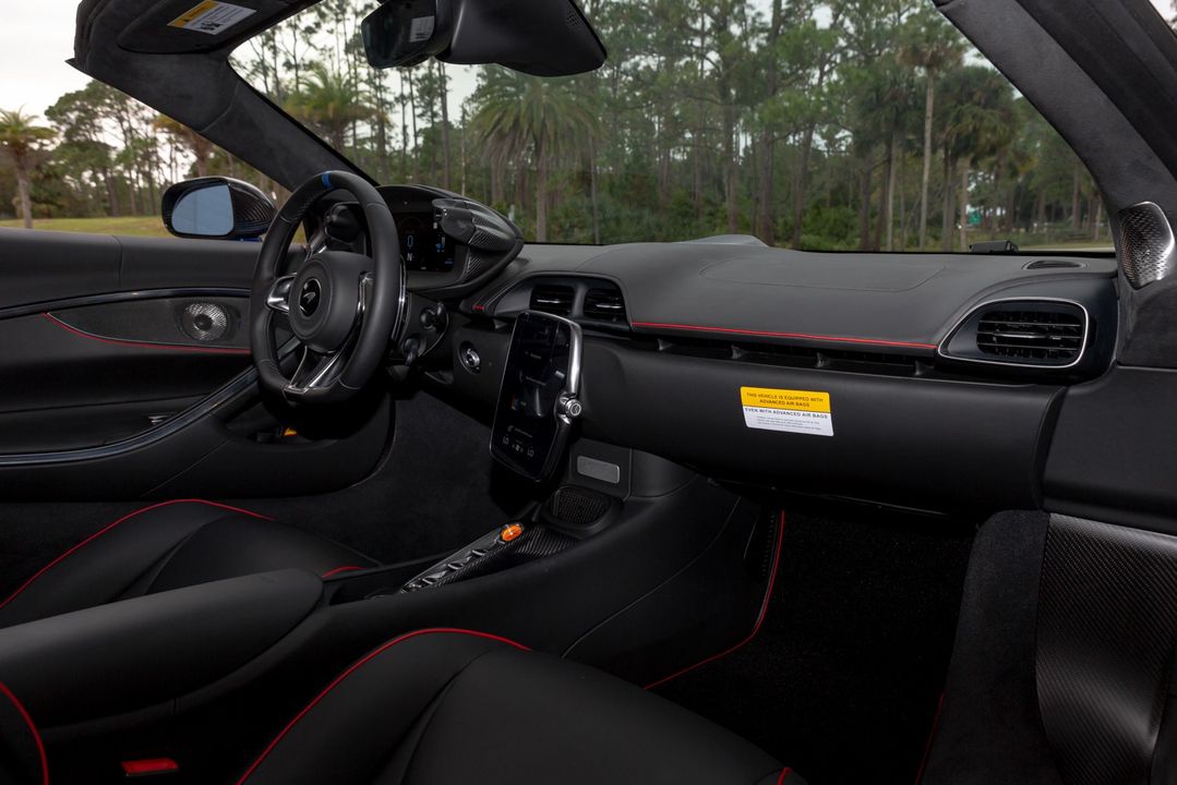 2025 McLaren Artura Spider