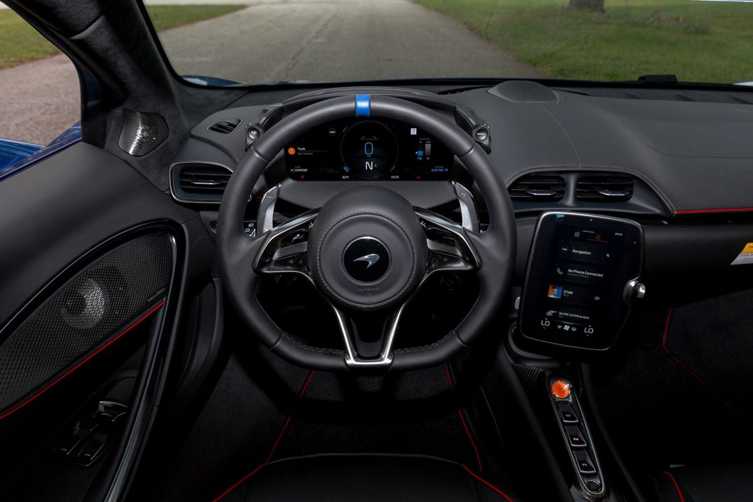 2025 McLaren Artura Spider