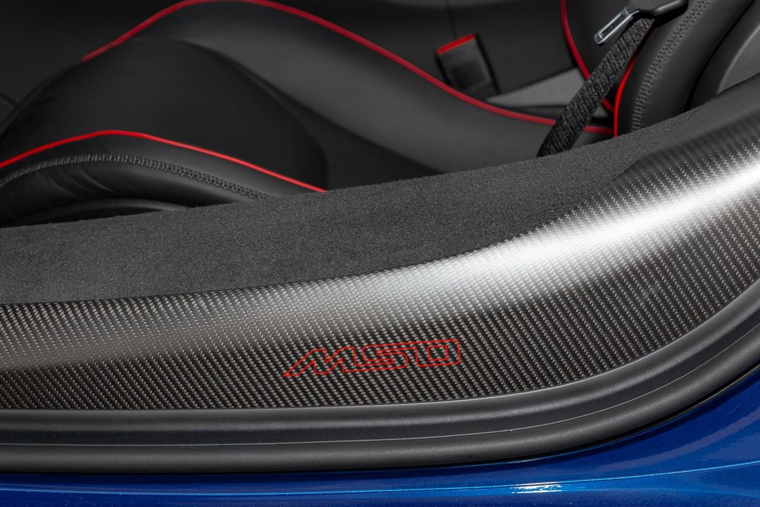 2025 McLaren Artura Spider