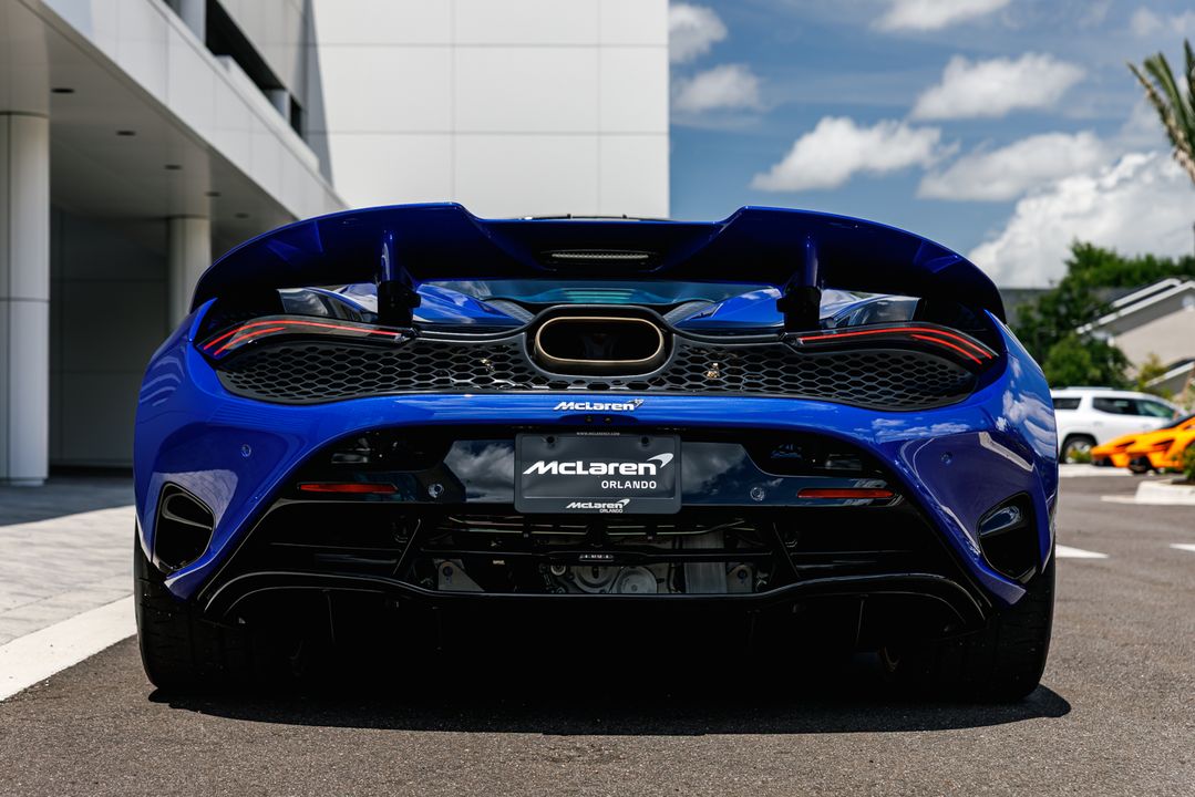 2025 McLaren 750S
