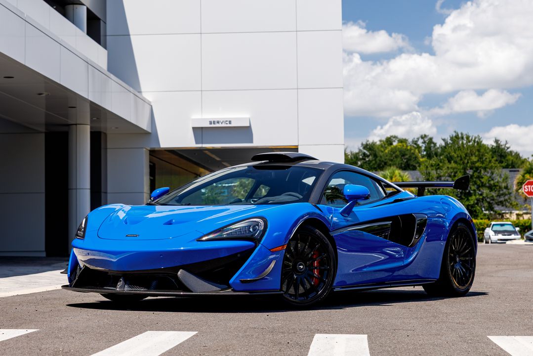 2020 McLaren 620R