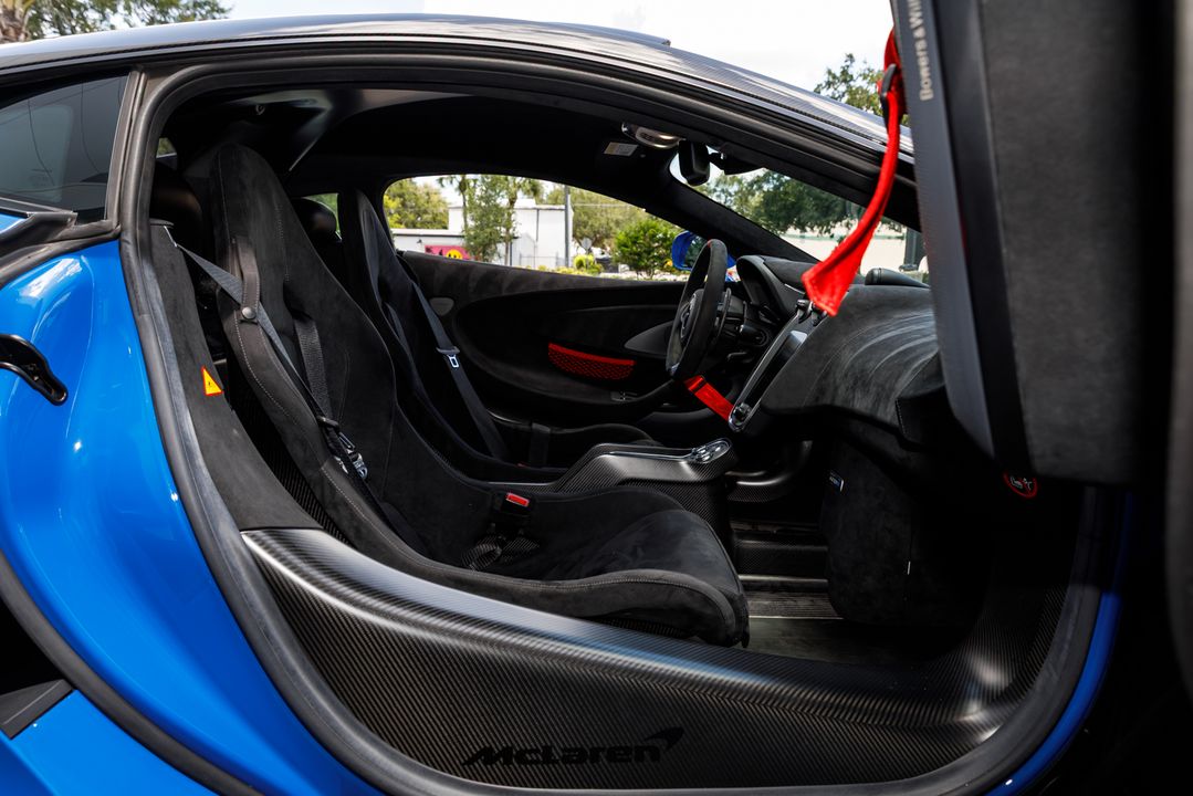 2020 McLaren 620R