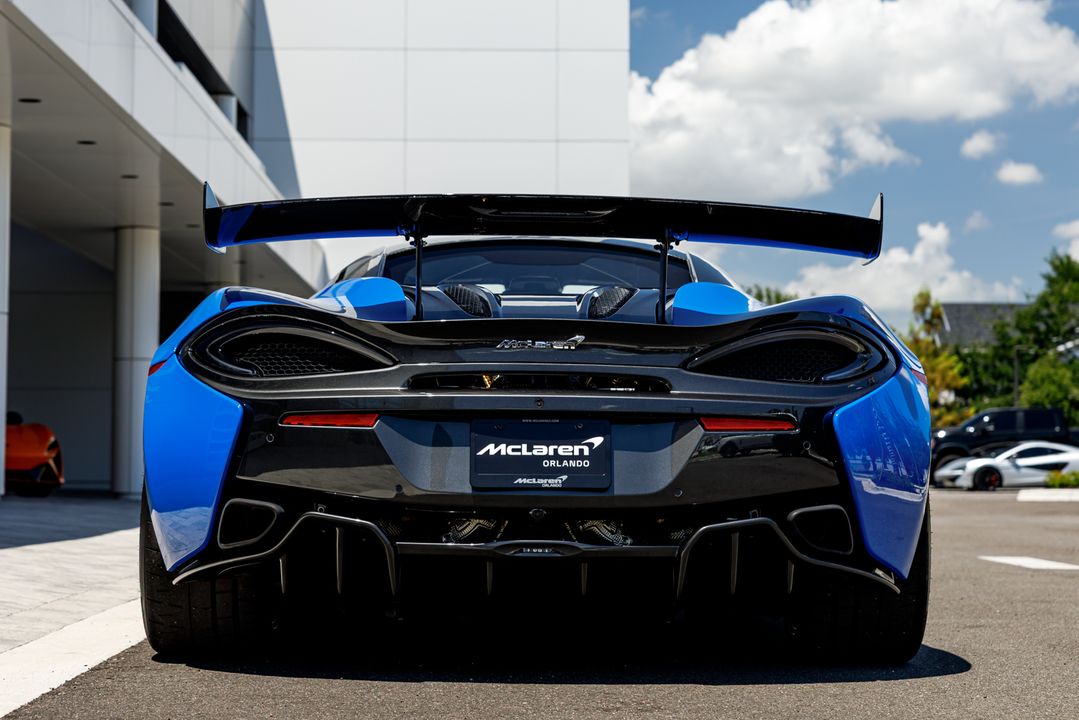2020 McLaren 620R