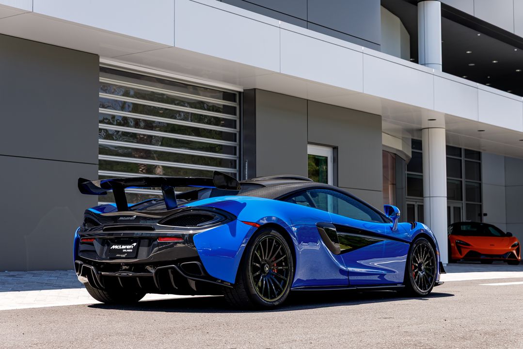 2020 McLaren 620R