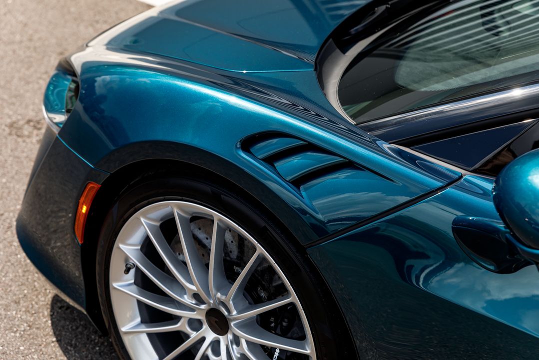 2026 McLaren Artura Spider