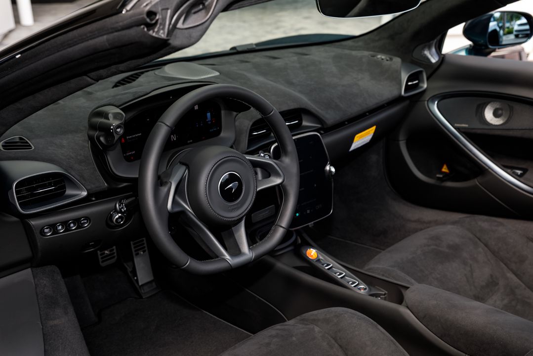 2026 McLaren Artura Spider