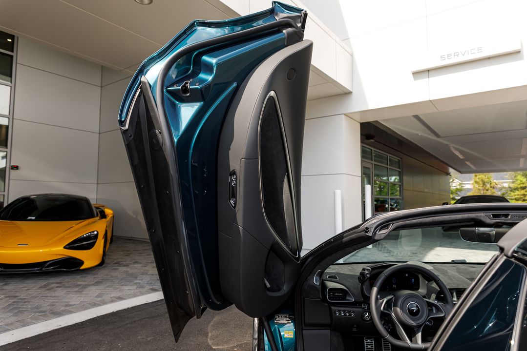 2026 McLaren Artura Spider