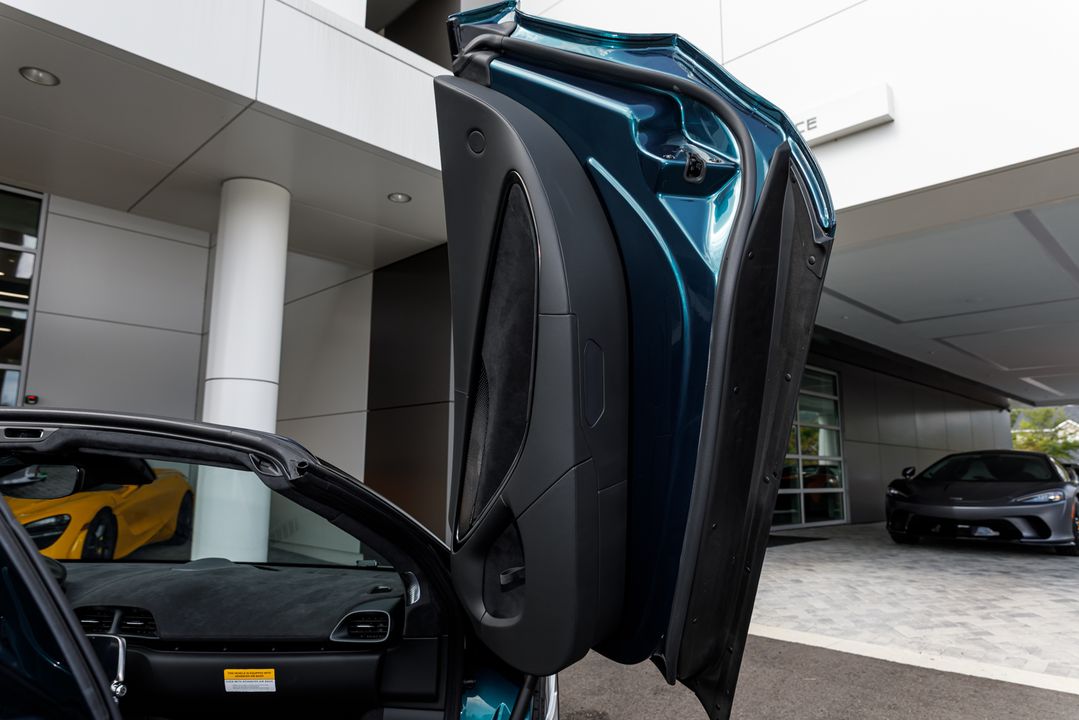 2026 McLaren Artura Spider