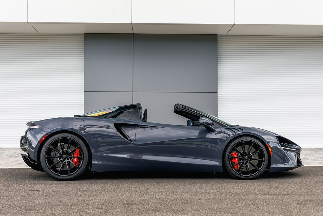 2026 McLaren Artura Spider