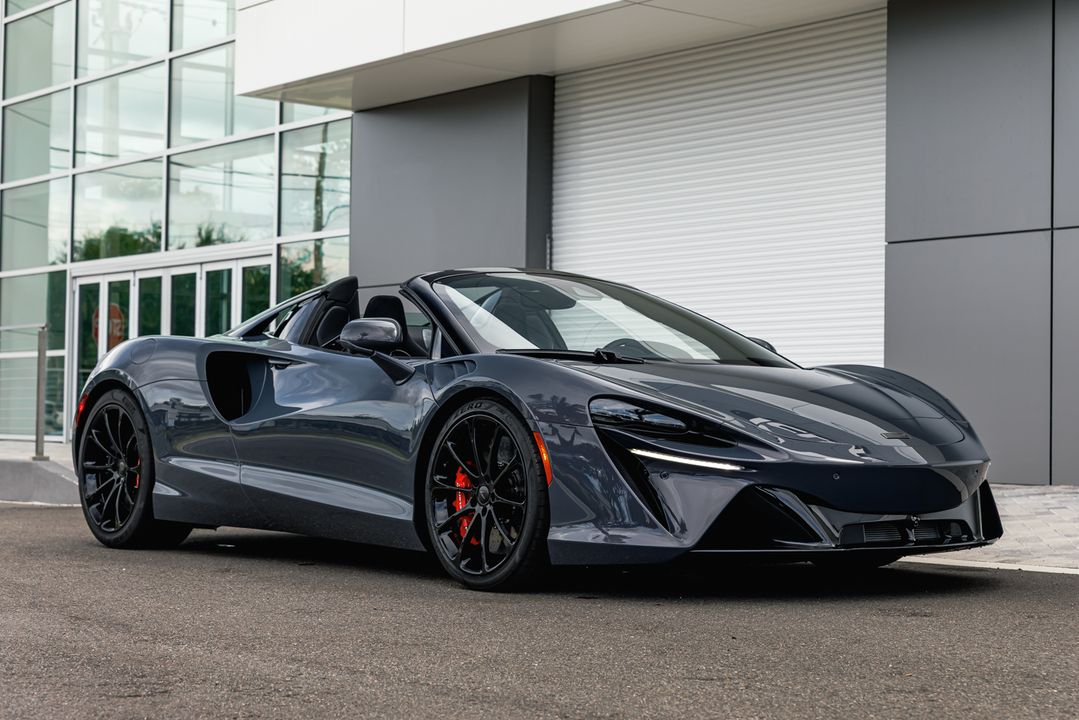 2026 McLaren Artura Spider