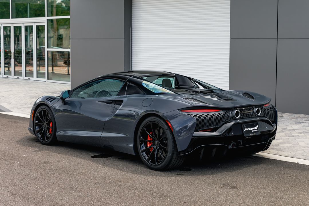 2026 McLaren Artura Spider