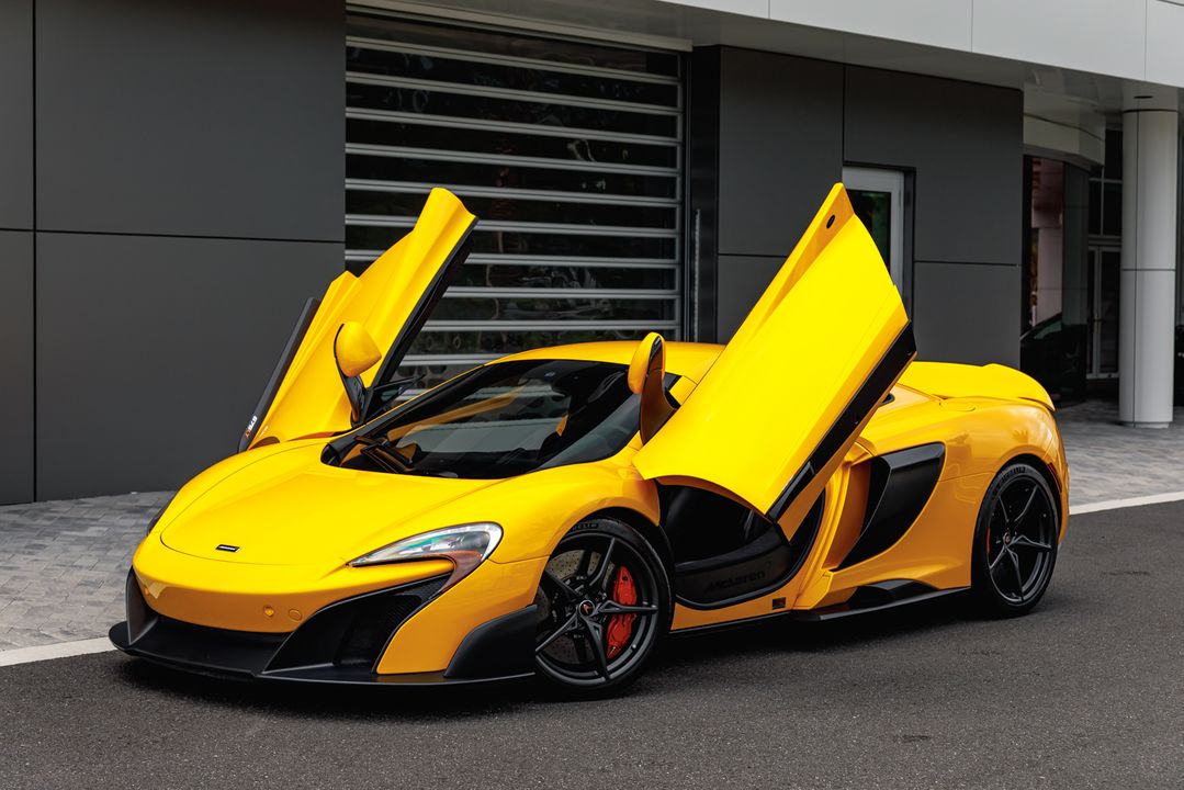 2016 McLaren 675LT