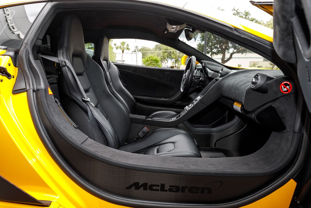 2016 McLaren 675LT