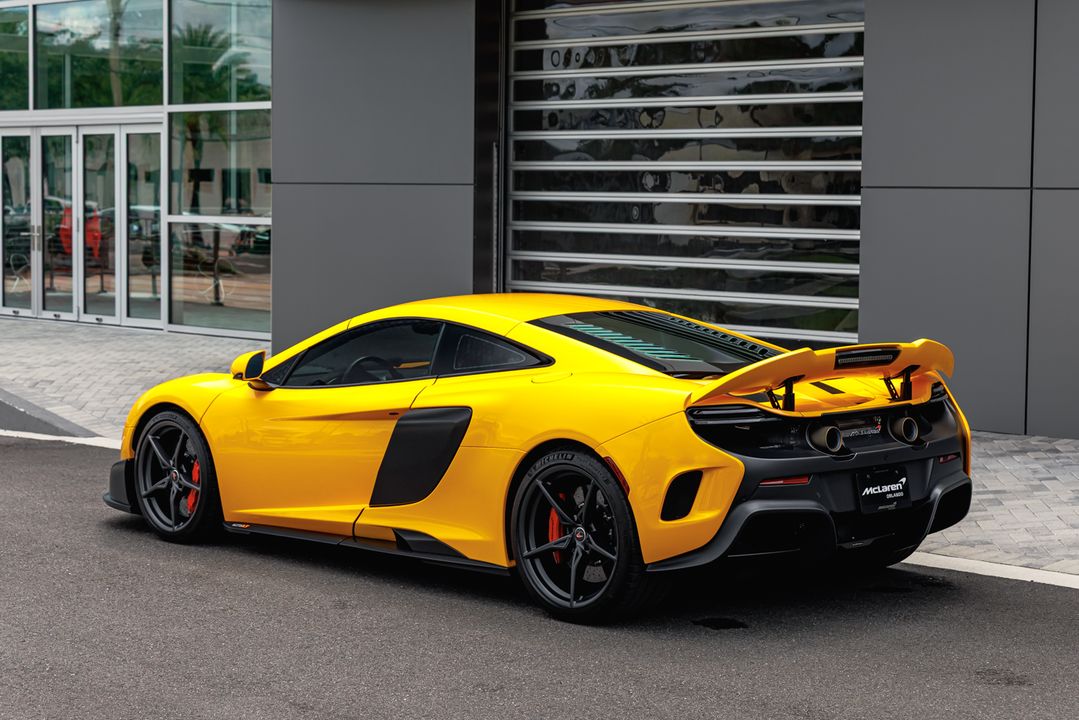 2016 McLaren 675LT
