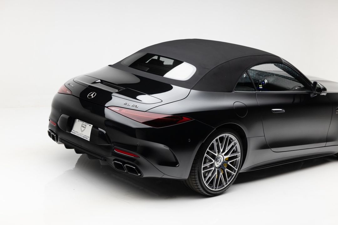 2022 Mercedes-Benz SL 63 AMG