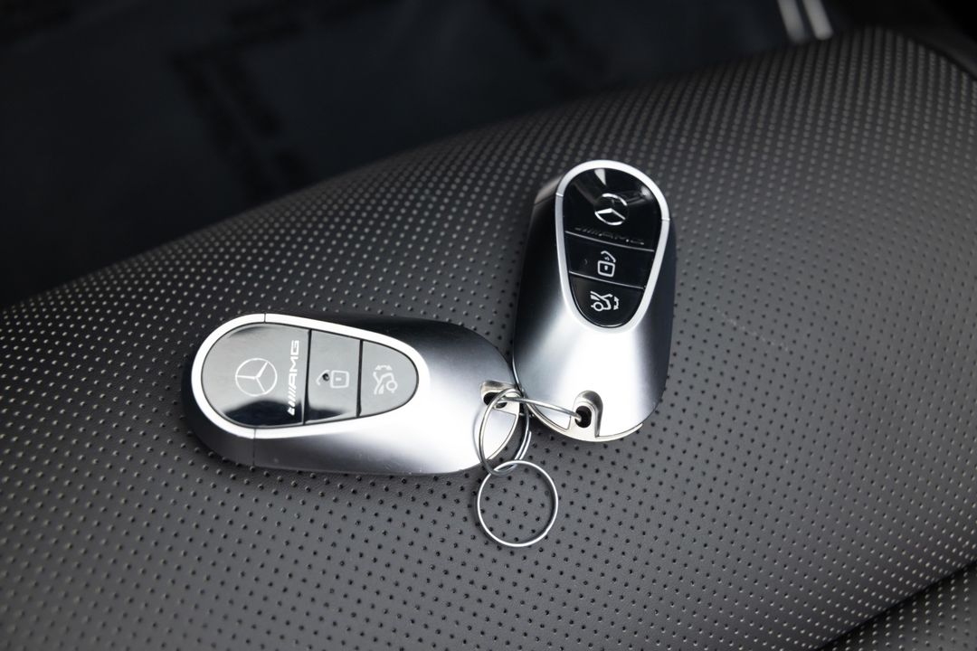 2022 Mercedes-Benz SL 63 AMG