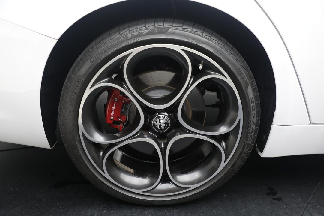 2022 Alfa Romeo Giulia