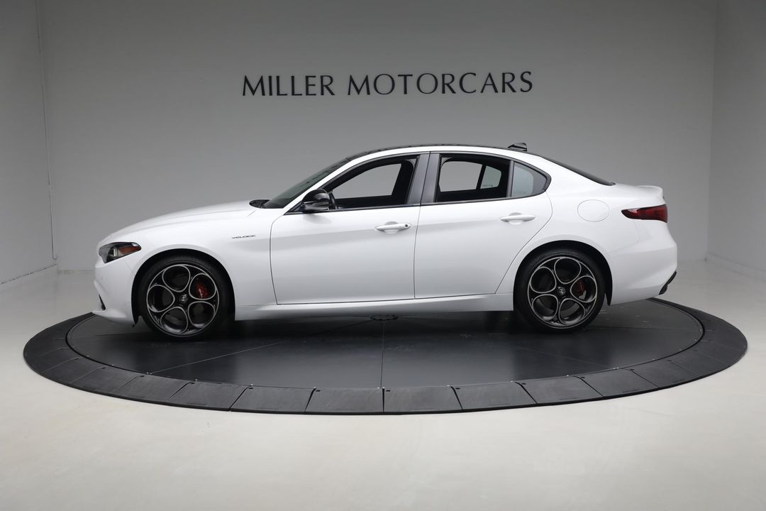 2022 Alfa Romeo Giulia