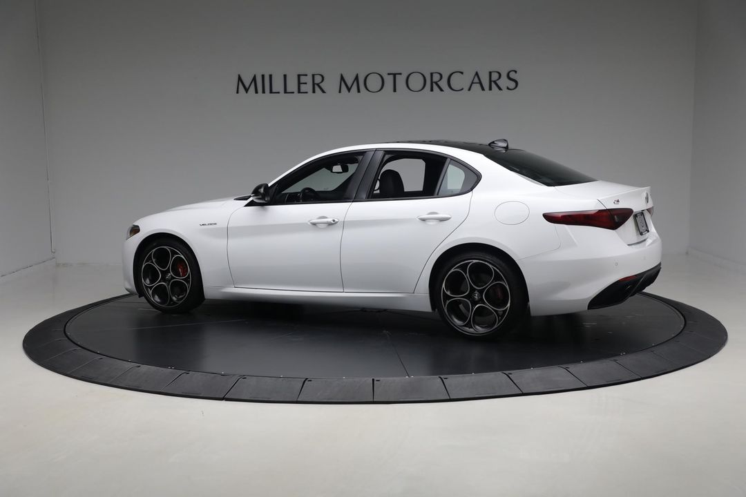 2022 Alfa Romeo Giulia