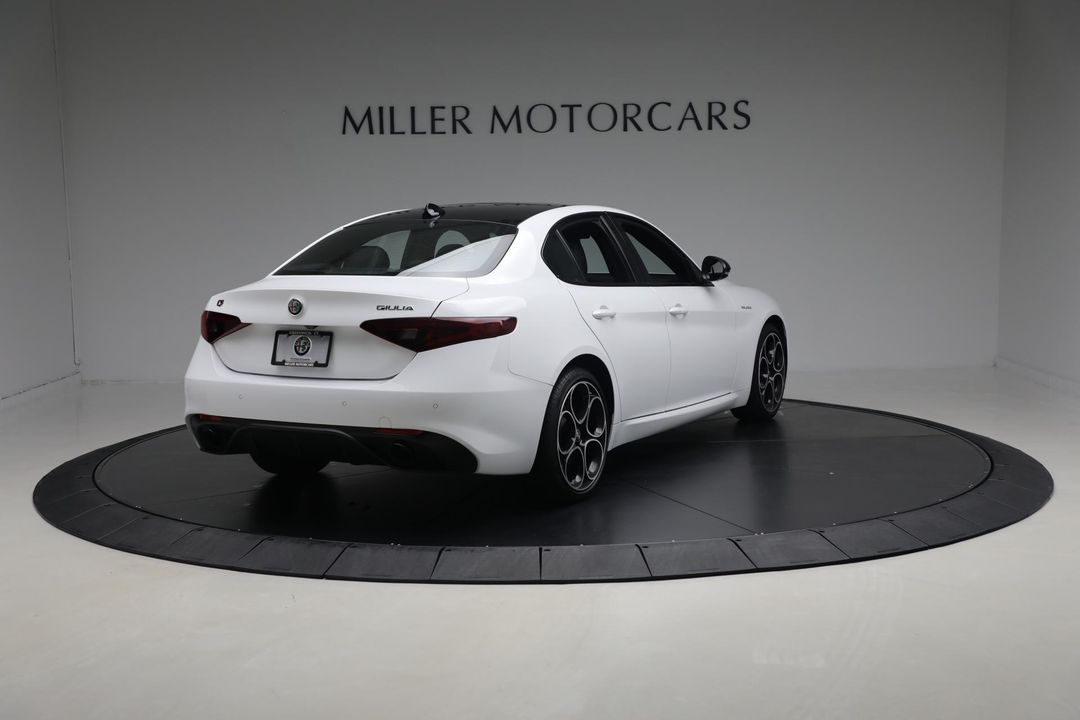 2022 Alfa Romeo Giulia