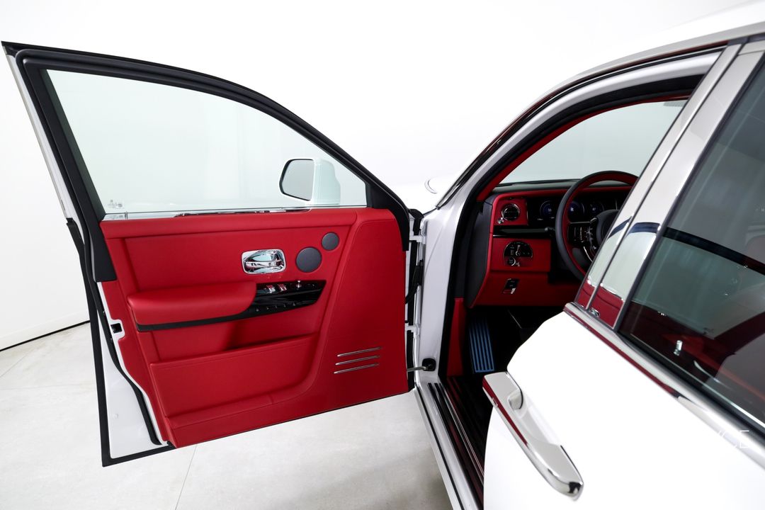 2025 Rolls-Royce Phantom