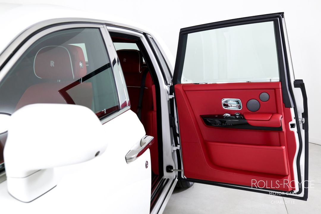 2025 Rolls-Royce Phantom
