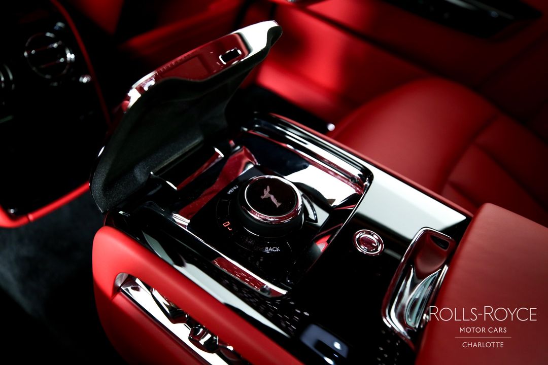 2025 Rolls-Royce Phantom