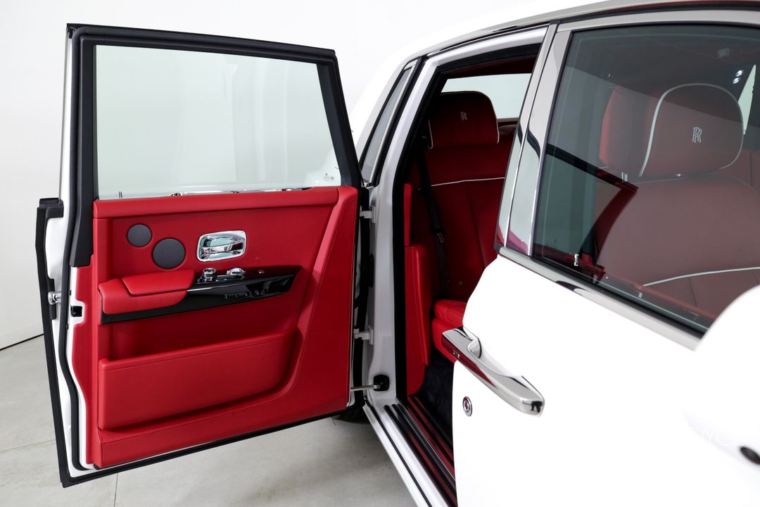 2025 Rolls-Royce Phantom