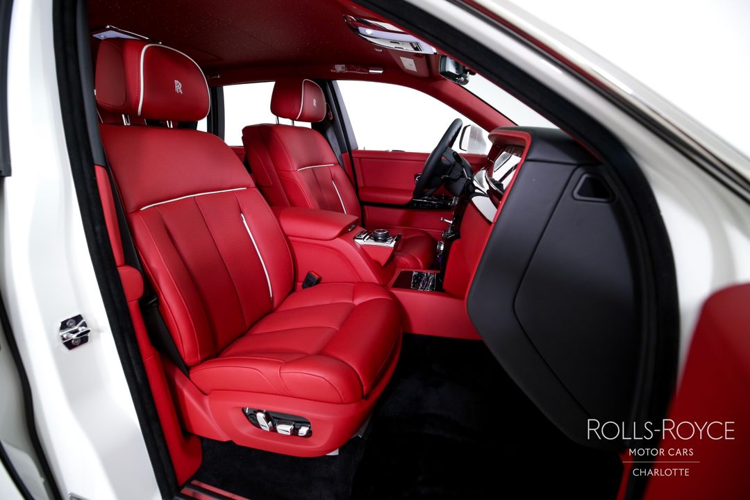 2025 Rolls-Royce Phantom