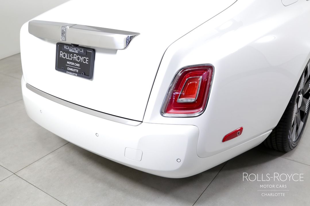 2025 Rolls-Royce Phantom