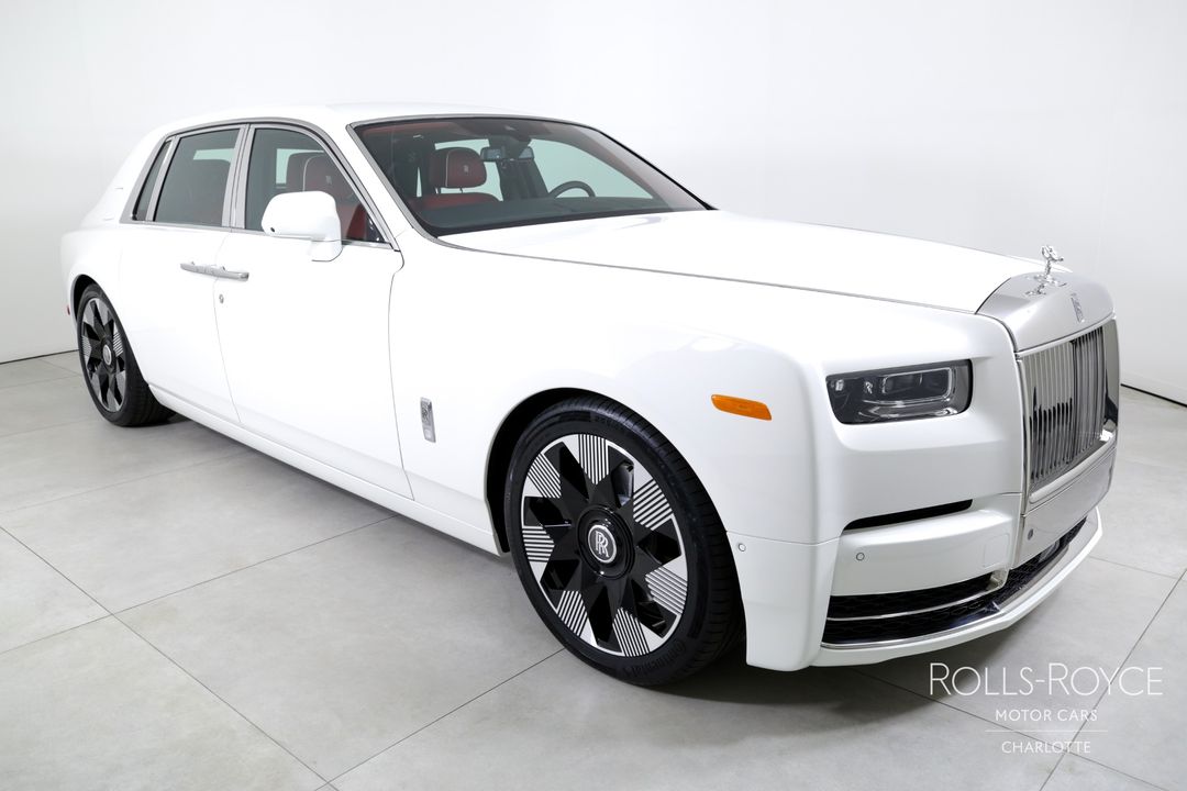 2025 Rolls-Royce Phantom