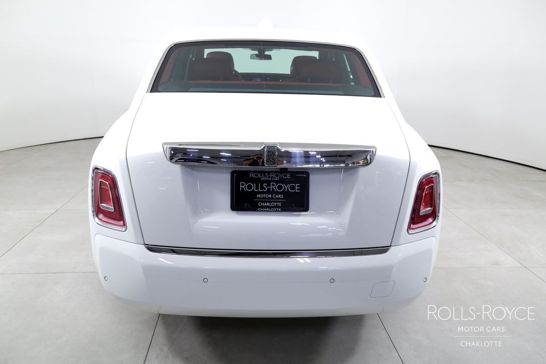 2025 Rolls-Royce Phantom