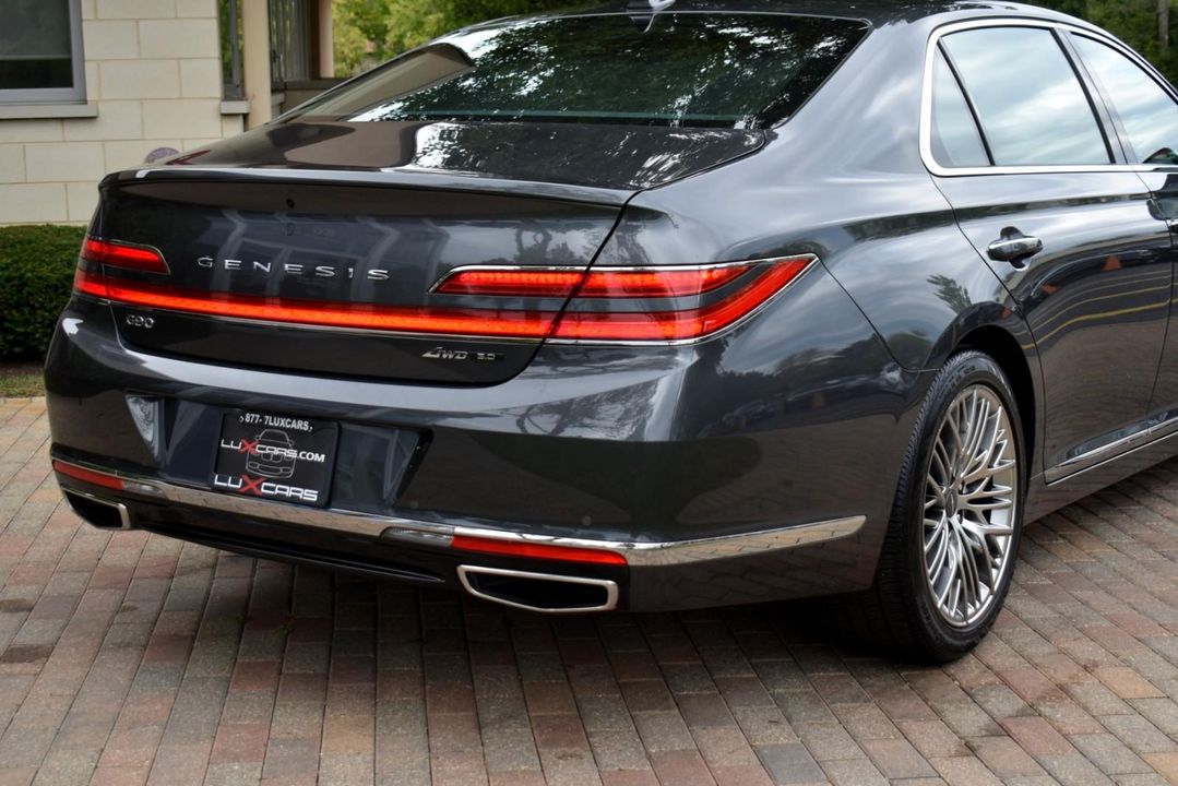 2022 Genesis G90