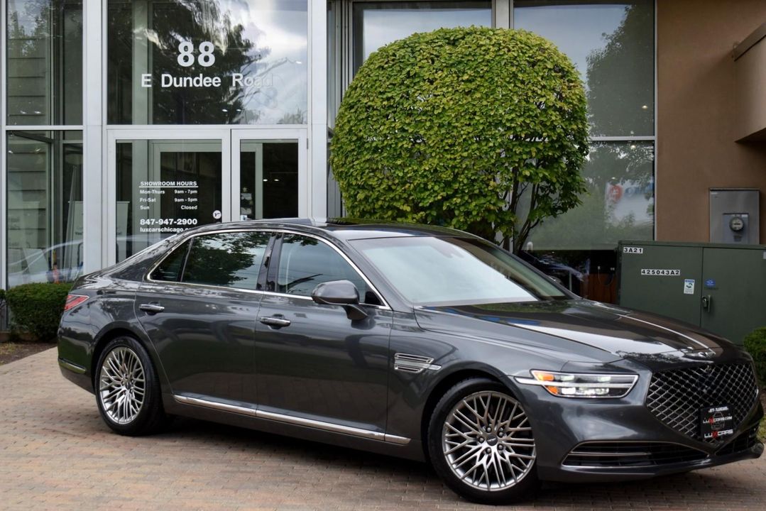 2022 Genesis G90