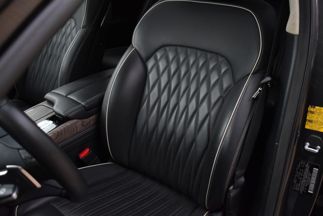 2022 Genesis G90