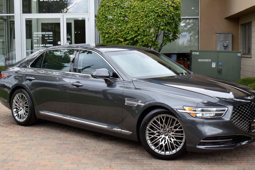 2022 Genesis G90