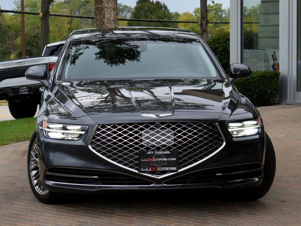 2022 Genesis G90